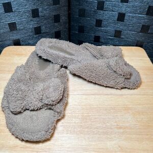 Women’s Size 12 Slippers